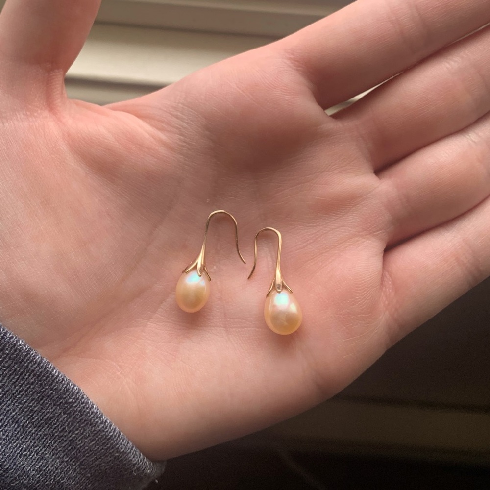 Rose gold pink pearl earrings